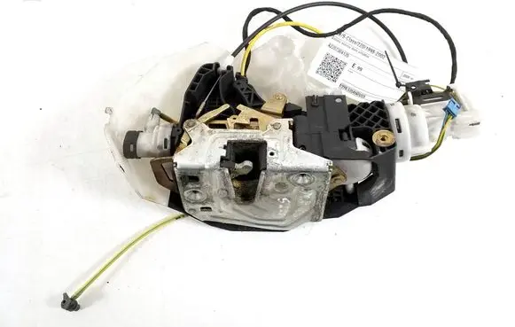Mercedes-Benz S W220 Rear door lock A2207304135