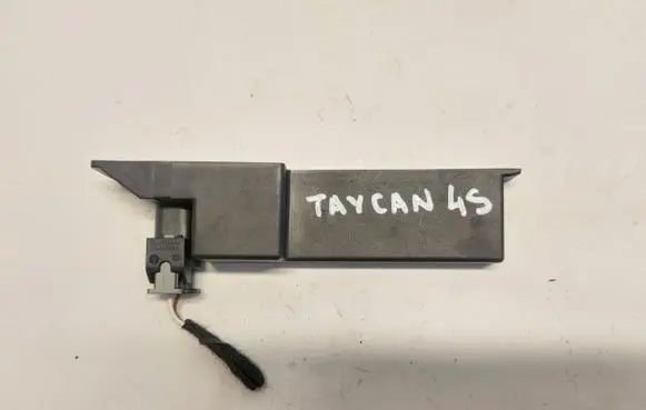 Porsche Taycan 9J1 Keyless system antenna 4M0907247BJLK0121