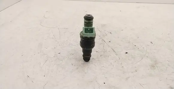 BMW 5 E39 Fuel injector 0280150415