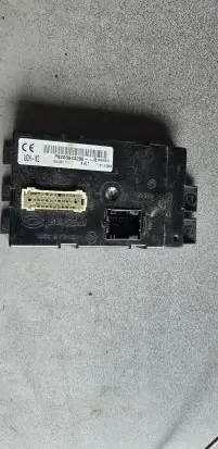 Renault Master II Comfort/convenience module P8200943288R 18226371