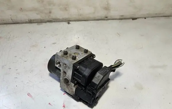 Toyota Yaris ABS Pump 445100D011 0265216904