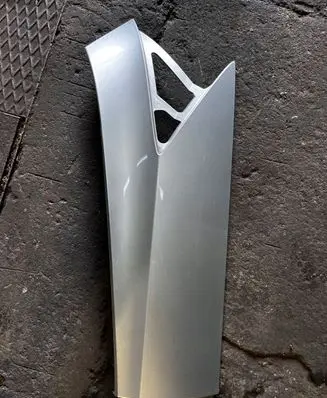 Ford C-MAX II Front arch trim U29613