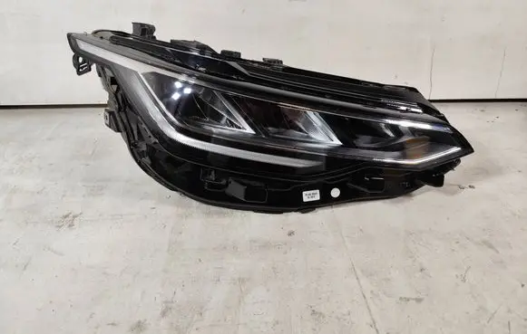 Volkswagen Golf VIII Headlight/headlamp 5H1941005A