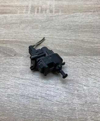 Ford Focus Brake pedal sensor switch 93BB13480BC