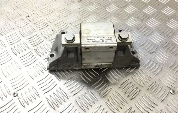 Mercedes-Benz S W222 Gearbox mount A2222403318 A2052420340