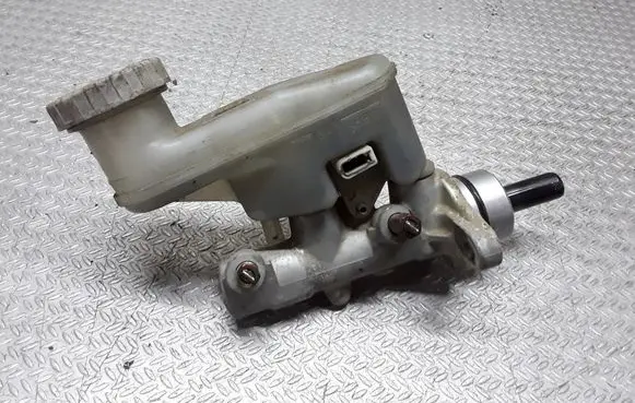 Suzuki Liana Master brake cylinder