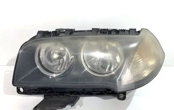 BMW X3 E83 Headlight/headlamp 7162189