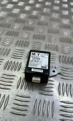 Lexus IS III XE30 Keyless (KESSY) go control unit/module 8974053350
