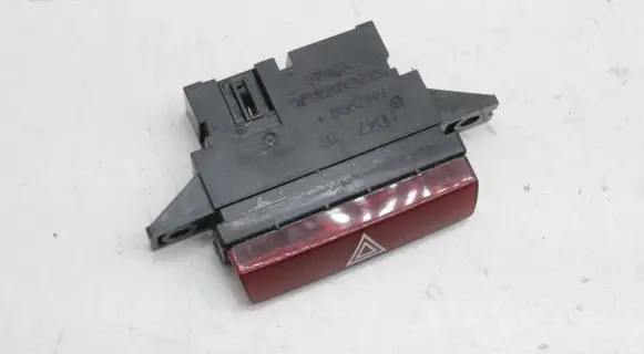 Honda CR-V Hazard light switch M47909 M52684
