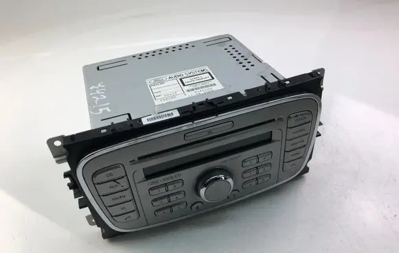 Radio/CD/DVD/GPS head unit
