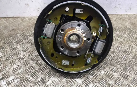 Ford Explorer EV Rear wheel hub 1EA435R