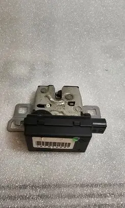 Mini One - Cooper Coupe R56 Tailgate/trunk/boot lock/catch/latch 2754528