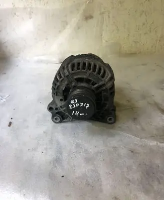 Audi Q3 8U Generator/alternator F00m144197