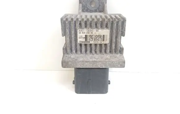 Citroen DS5 Glow plug pre-heat relay AV6112A343BA 9663824880 3D2PG