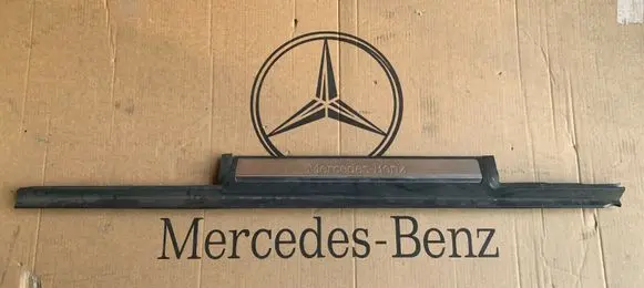 Mercedes-Benz S W220 Front sill trim cover A2206801235