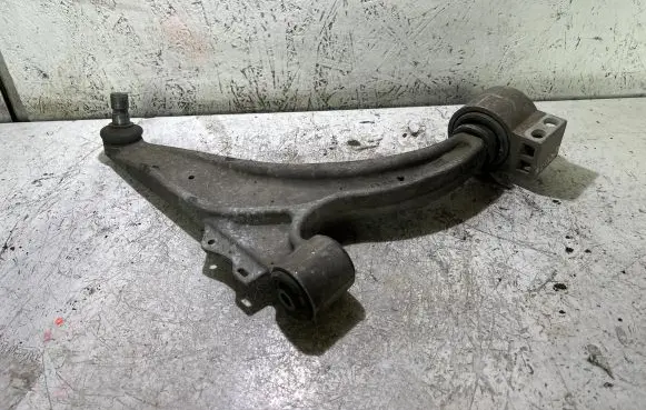Chevrolet Cruze Front lower control arm/wishbone