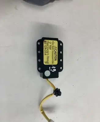 Citroen C-Crosser Passenger airbag on/off switch 8610A054