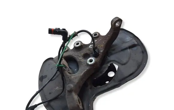 Mercedes-Benz E C207 W207 Front wheel hub 