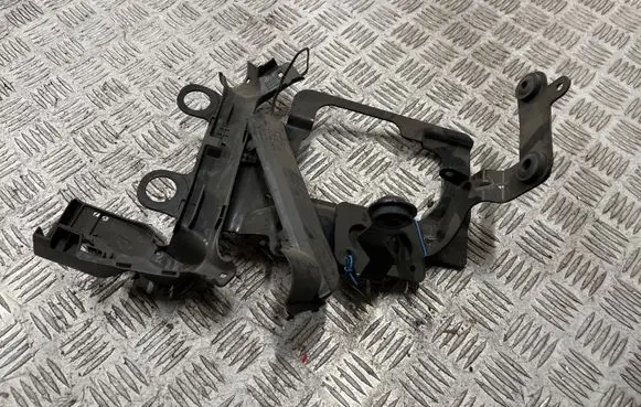 Ford Fiesta ABS pump bracket H1BB6K084AA