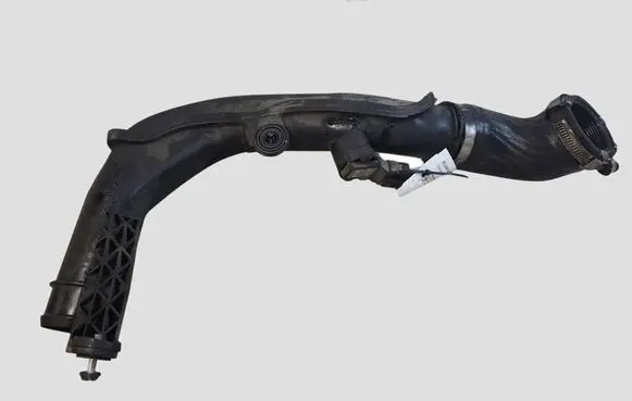 Volkswagen PASSAT B6 Intercooler hose/pipe 5N0145770A