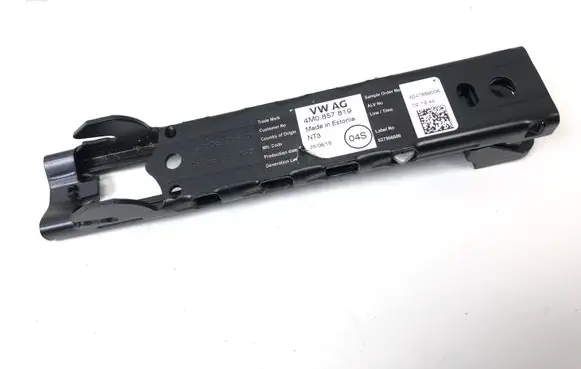 Volkswagen PASSAT B8 Seat belt height adjuster 4M0857819 626137900F