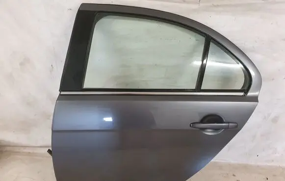 Mitsubishi Lancer VIII Rear door