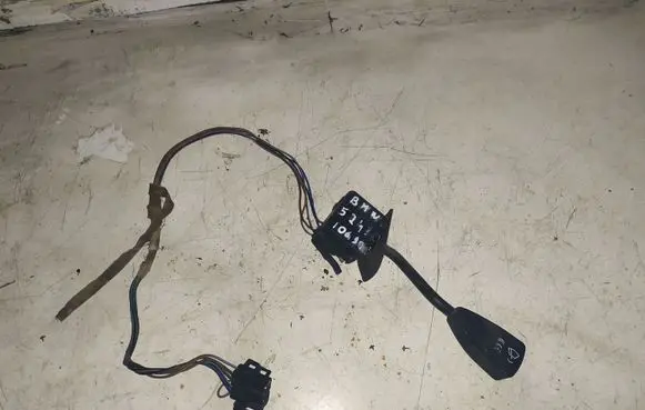 BMW 5 E34 Indicator stalk