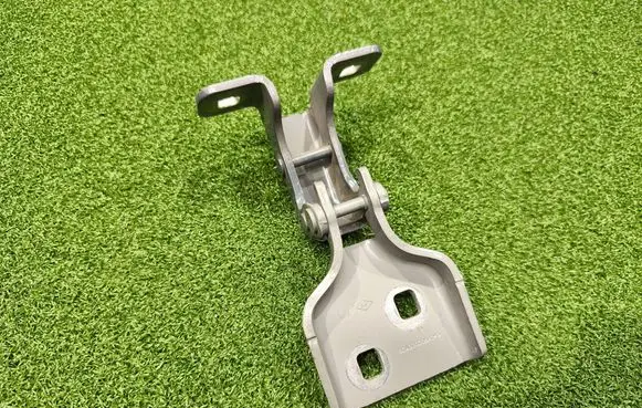 Renault Master III Front door upper hinge 604000006R