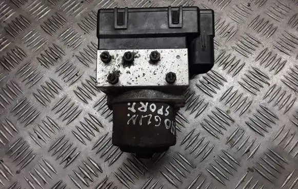 Mitsubishi Pajero Sport I ABS Pump MR955425 244202042422