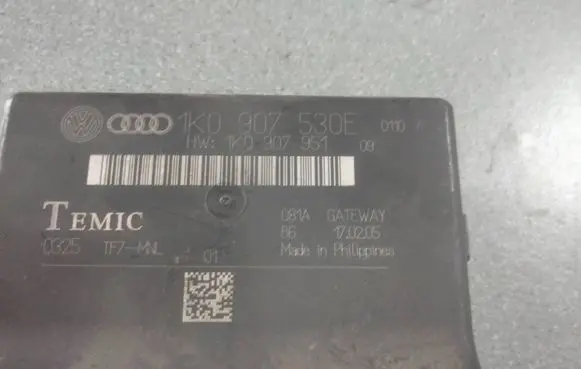 Skoda Octavia Mk2 (1Z) Gateway control module 1K0907530E 1K0907951