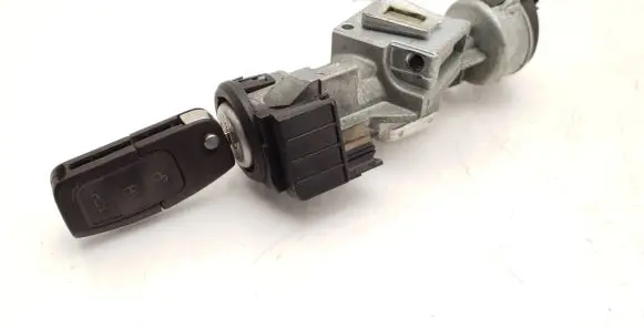 Ford C-MAX I Ignition lock 3M513F880AC