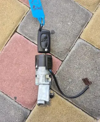 Peugeot 5008 Ignition lock 36410600