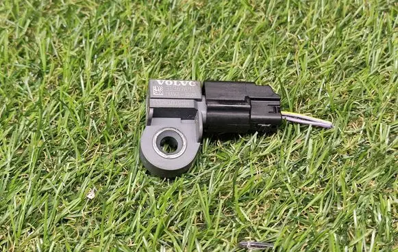 Volvo V40 Airbag deployment crash/impact sensor 31387891 151241005484