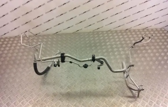 Toyota Highlander XU70 Air conditioning (A/C) pipe/hose