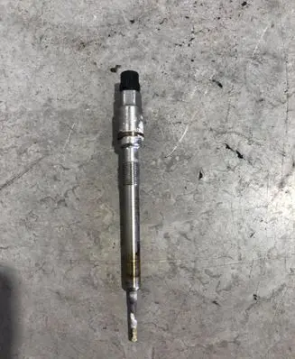 Volkswagen Golf VII Glow plug 03L905061F