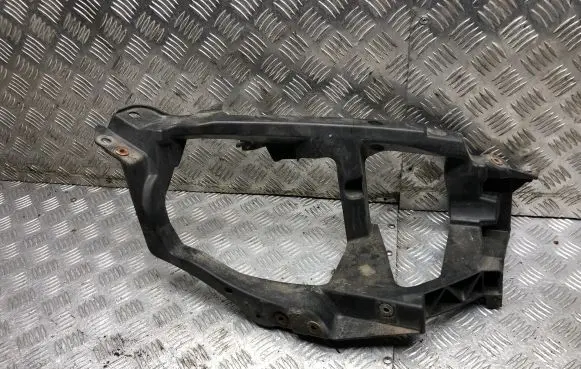 Mitsubishi Colt Headlight/headlamp mounting bracket MN105060