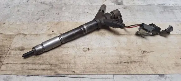 Fuel injector