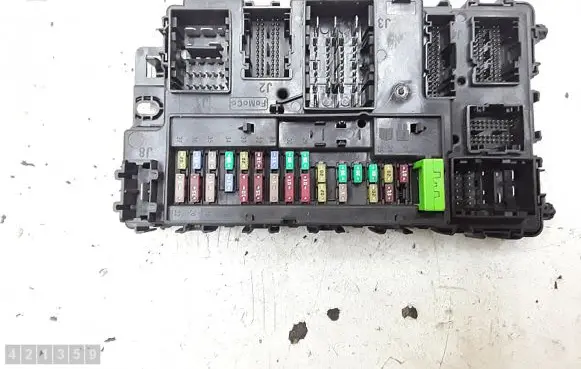 Ford Ranger Fuse module JU5T15604BEM