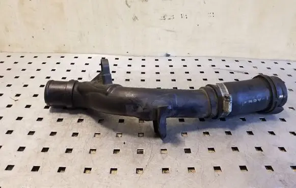 Toyota Avensis T250 Intercooler hose/pipe 1703033010