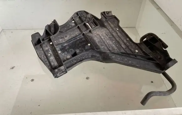 Audi A4 S4 B8 8K Headlight/headlamp mounting bracket 1301073033