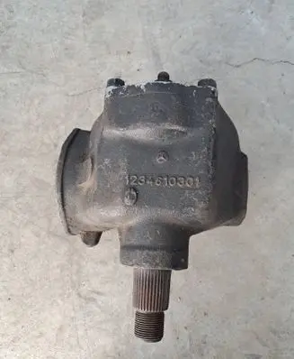 Mercedes-Benz W123 Steering rack 1234610301