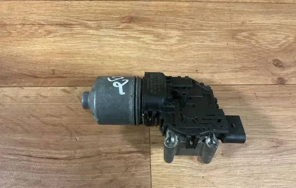 Audi A4 S4 B7 8E 8H Wiper motor 8E1955119 0390241509