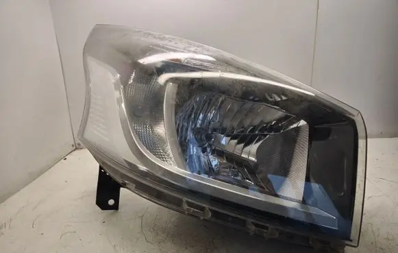 Renault Trafic III (X82) Headlight/headlamp 260108047R