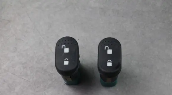 Ford Focus Central locking switch button 98A614B076AC 98A614B076