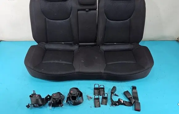 Hyundai Elantra Second row seats IMPRK1452134