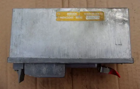 Mercedes-Benz E W123 ABS Pump 0265101006
