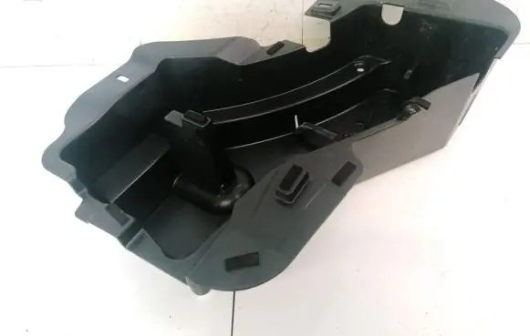 Volkswagen Tiguan Glove box 5N0012115C