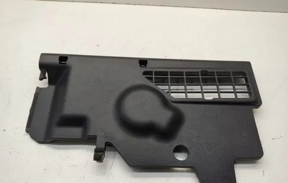 Dashboard lower bottom trim panel