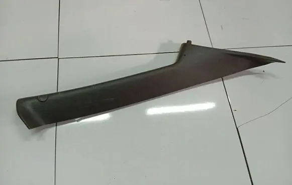 Chrysler Grand Voyager IV (C) pillar trim 05028274