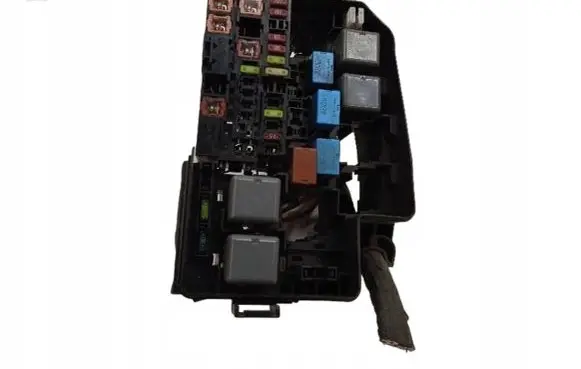 Toyota RAV 4 (XA30) Fuse box set